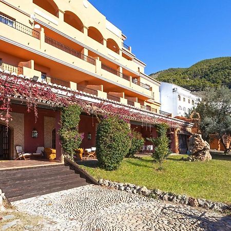 Casa Flores Con Piscina Interior Climatizada Alcaucín المظهر الخارجي الصورة